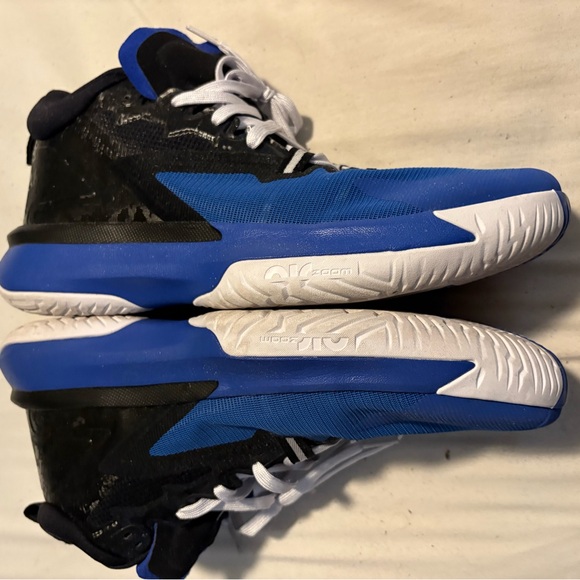 Jordan Blue and Black Athletic Shoes - Picture 4 of 6